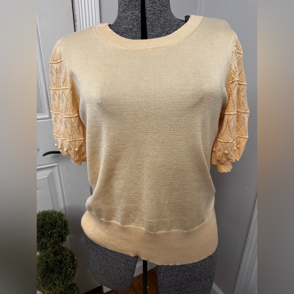 Women’s Liz Claiborne Short Sleeve Puff Detailed Sleeve Yellow Size Small